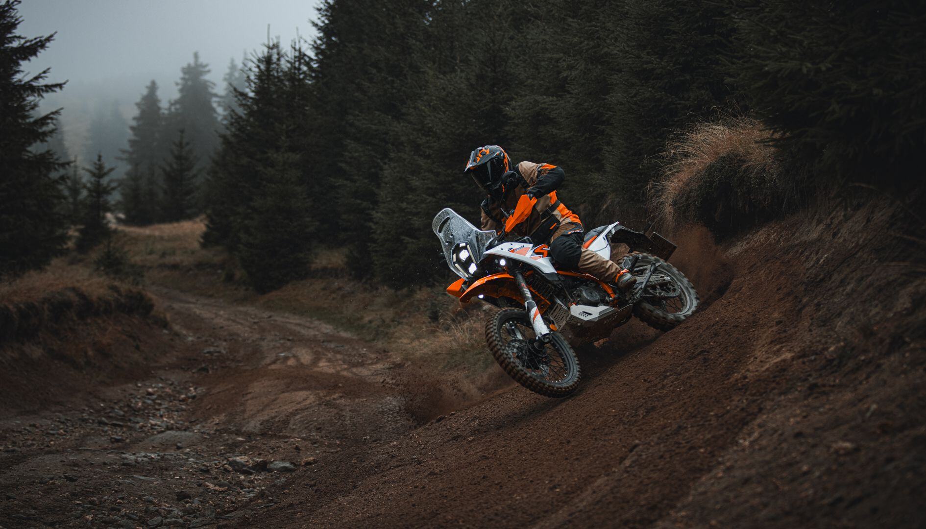 Travel-KTM-2025-390-adventure-r-homepage_XLarge